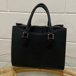 **FREE W PURCHASE** Large black purse